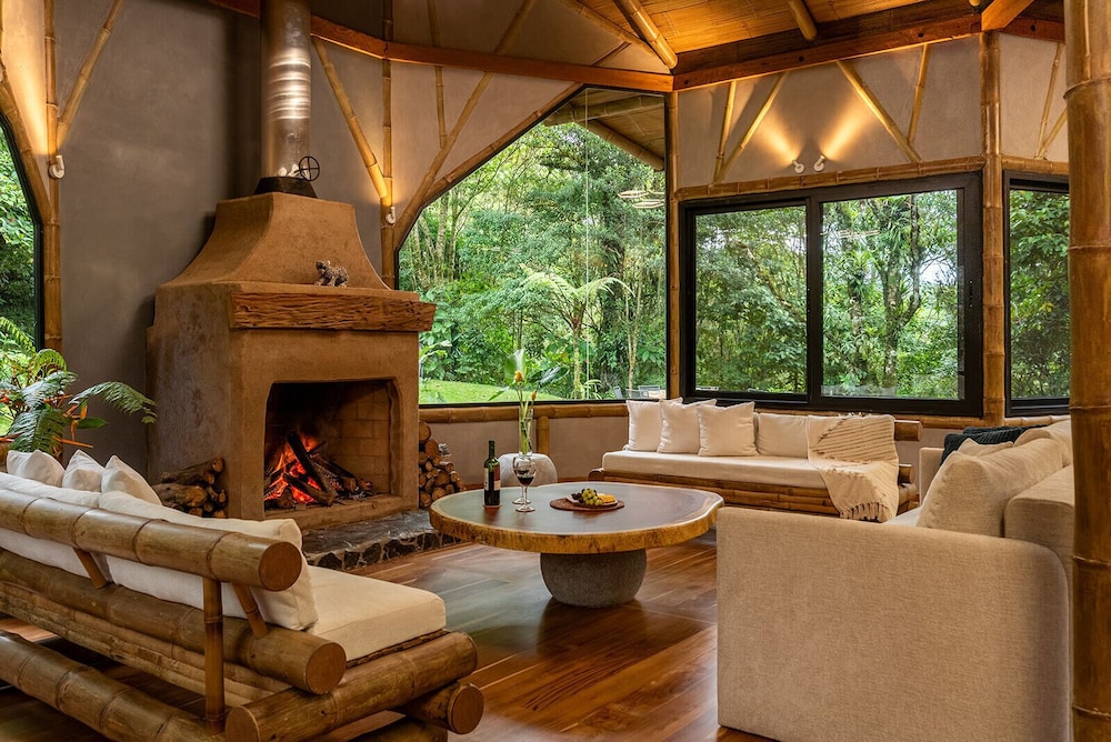 El Tigre Hideaway