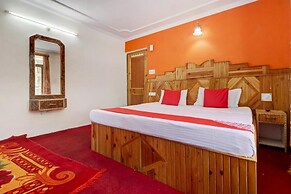 Redrosecottages