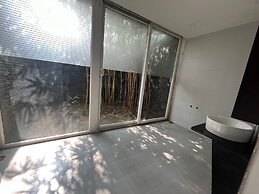 Sarvaswa Resort - Raipur