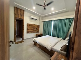 Sarvaswa Resort - Raipur