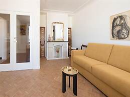 Beautiful Apartment in a top Location Near Beach