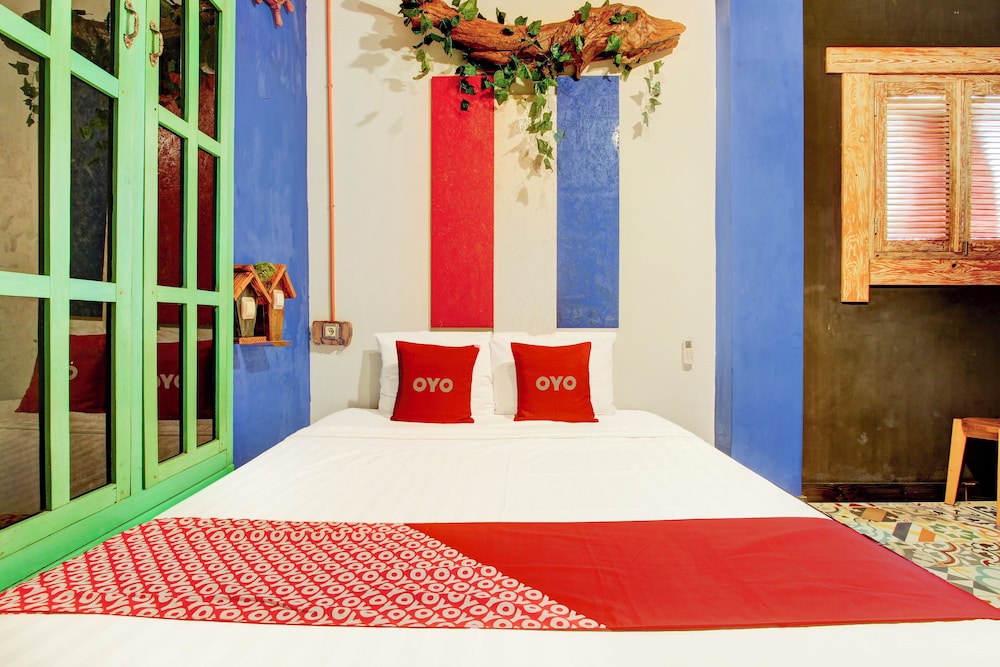 OYO 94405 D'classic Homestay