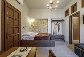 SPANISH KNIGHTS INN