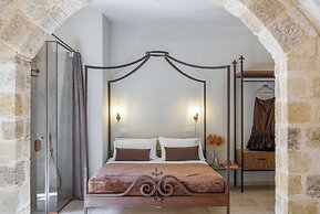 SPANISH KNIGHTS INN