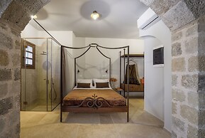 SPANISH KNIGHTS INN