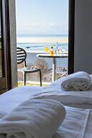 Côté Lac Hostel