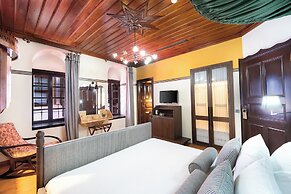 House 5 Hotel