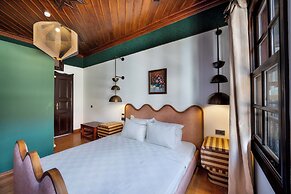 House 5 Hotel