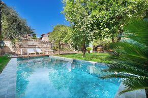 House 5 Hotel