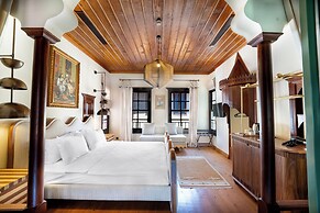 House 5 Hotel