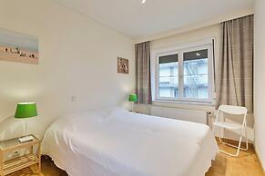 Flat in Blankenberge With Marina Views