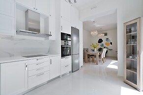 Chania Boutique Villa - Steps From the Beach
