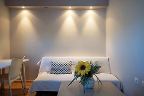 Triantafillas Suites