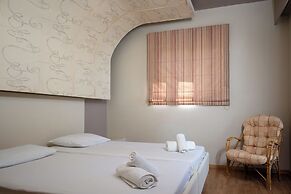Triantafillas Suites
