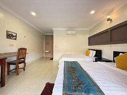 Hello Kampot Resort