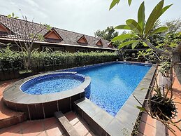 Hello Kampot Resort