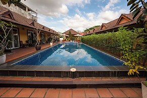 Hello Kampot Resort