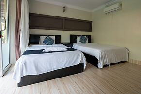 Hello Kampot Resort