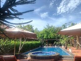 Hello Kampot Resort