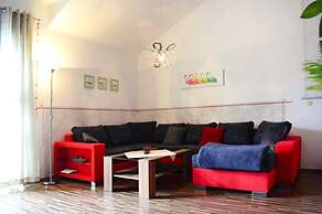 Apartment Near Kurpark Lake
