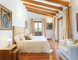 Nice Villa Near Golf of Pollensa
