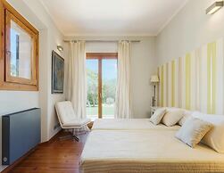 Nice Villa Near Golf of Pollensa