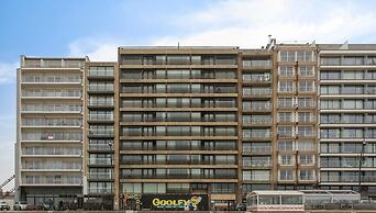 Apartment in Blankenberg With Sea Views
