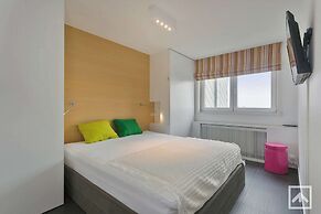 Apartment in Blankenberg With Sea Views