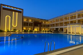 Nirvana Grand Hotel & Resort