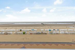 Apartment in Blankenberge With Sea Views