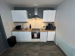 Pine Studio Apartment- Your Own Quiet Space!