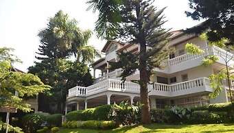 Zenith Hotel
