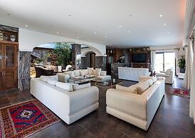 Villa With Direct sea Access