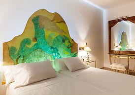 Villa With Direct sea Access