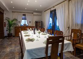 Villa With Direct sea Access