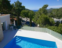 Villa With Golf-course Views