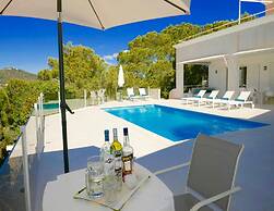 Villa With Golf-course Views