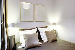 Paris Marais Central Residence