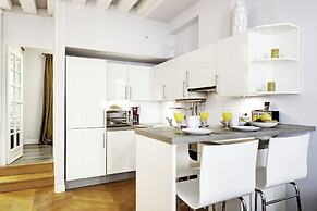 Paris Marais Central Residence