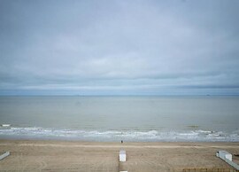 Apartment in Blankenberge With Sea Views
