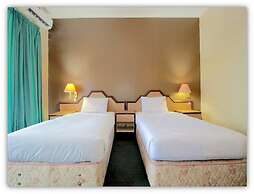 Makati Rio Hotel