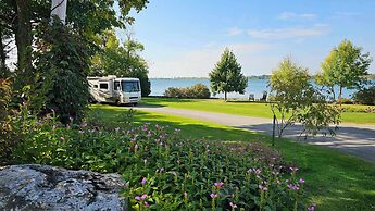 Hotel Oasis Lac StLouis