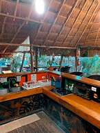 Kin Hostal and Camping