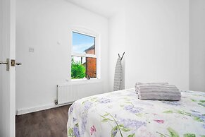 Apartment 1 Bedroom,sleeps6,parking