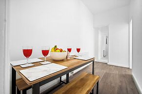 Apartment 1 Bedroom,sleeps6,parking