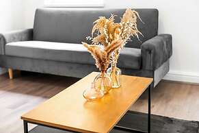 Apartment 1 Bedroom,sleeps6,parking