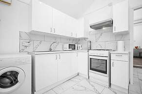 Apartment 1 Bedroom,sleeps6,parking