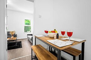 Apartment 1 Bedroom,sleeps6,parking