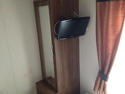 Haven Caravan Sleeps 6 Pet Friendly