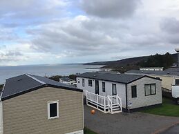 Haven Caravan Sleeps 6 Pet Friendly